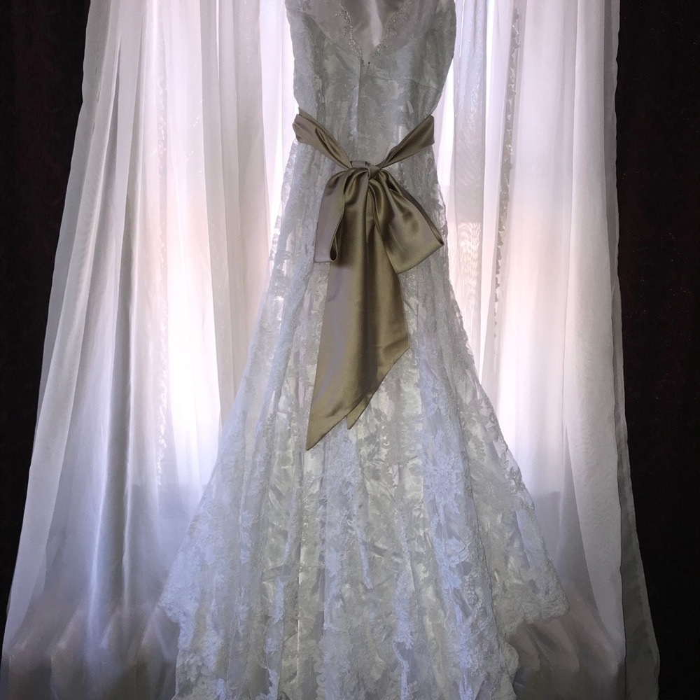 WEDDING DRESS!!!